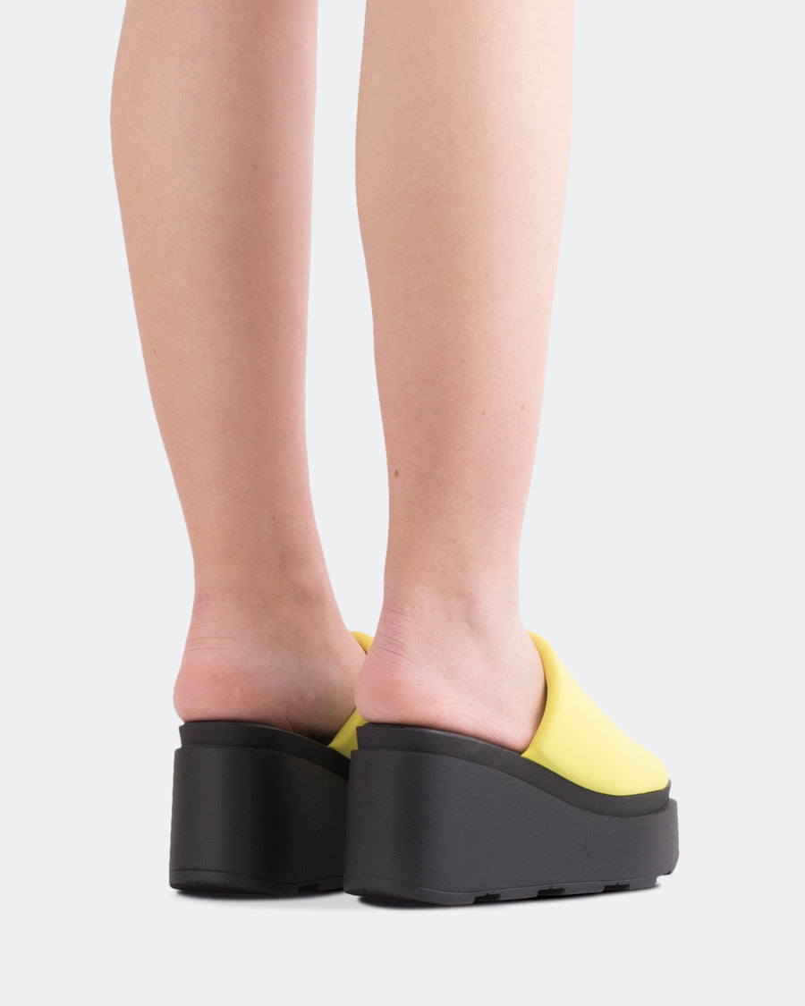 L'INTERVALLE Jenner Women's Sandal Wedge Yellow Lycra