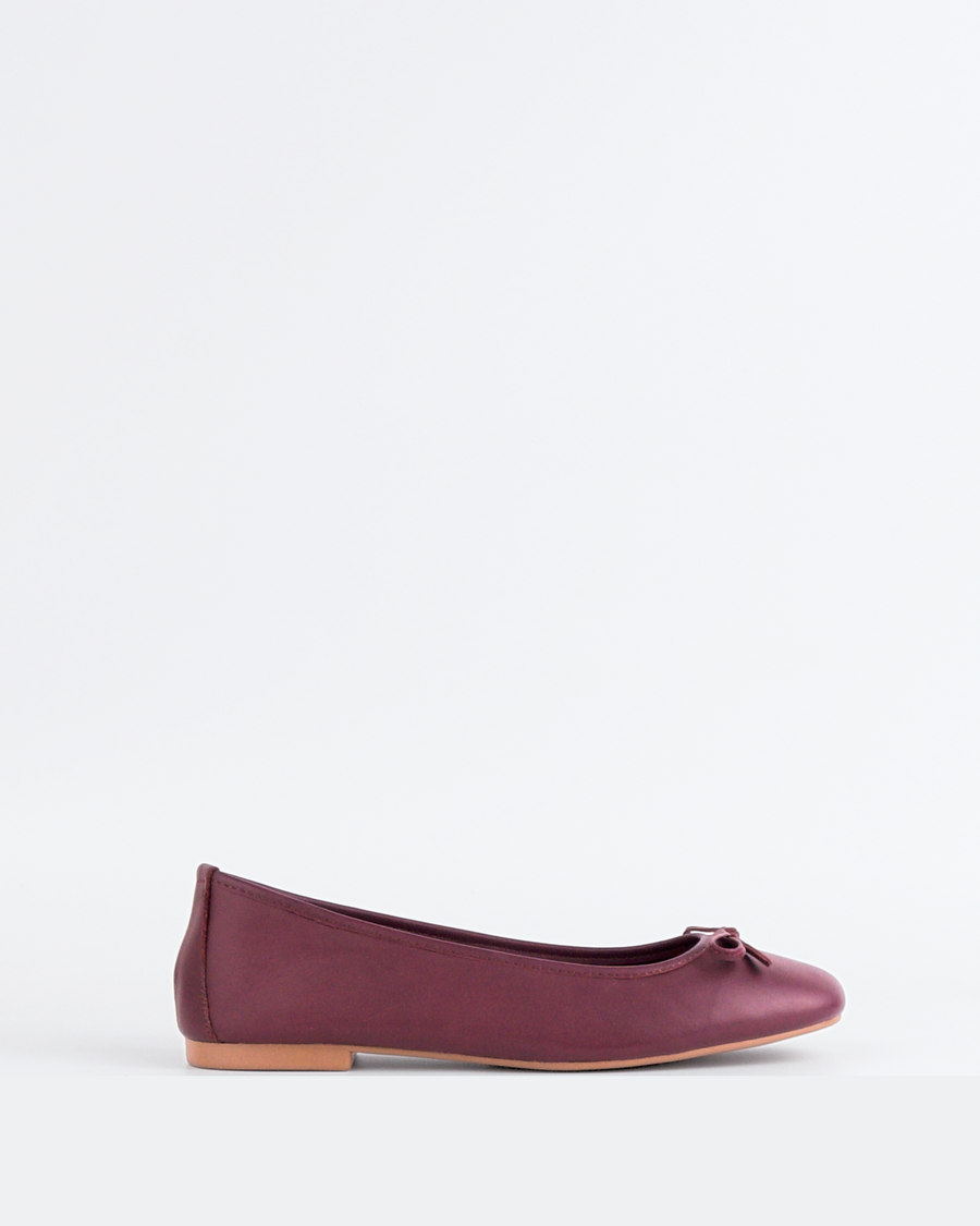 Ramesses Burgundy Leather