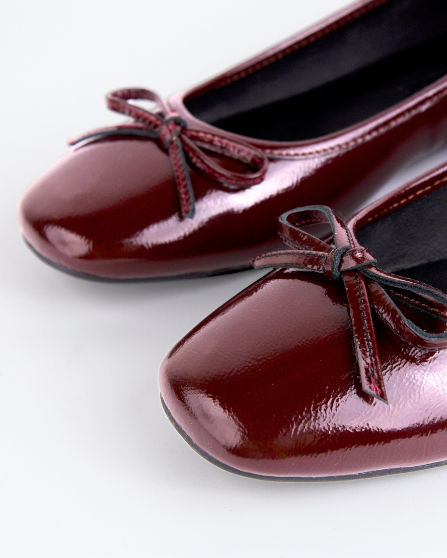 Ramesses Burgundy Patent