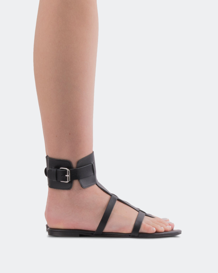 L'INTERVALLE Bruni Women's Sandal Flat Black Leather
