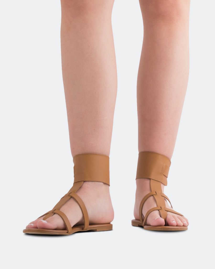 L'INTERVALLE Bruni Women's Sandal Flat Tan Leather