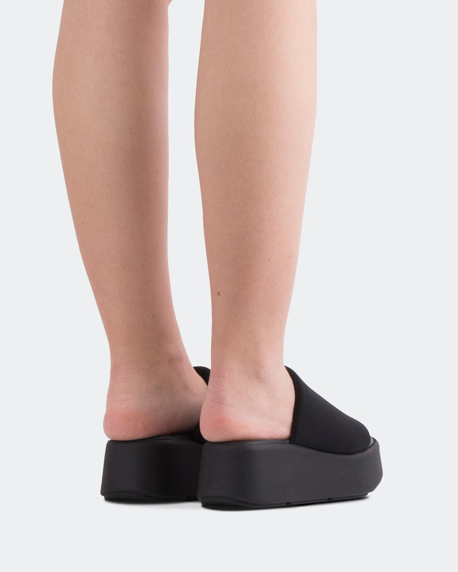 L’INTERVALLE Harlow Women’s Sandals Casual Wedge Black Lycra 