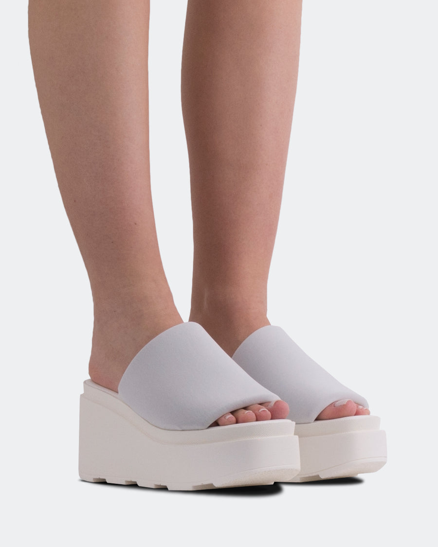L'INTERVALLE Jenner Women's Sandal Wedge White Lycra