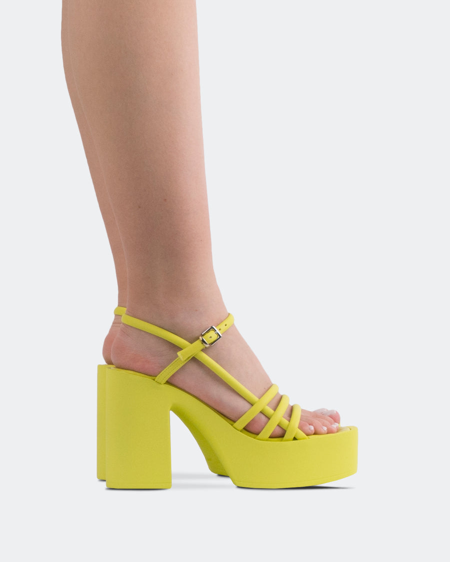 L’INTERVALLE—Women’s Sandals Casual Platform Yellow Leather 