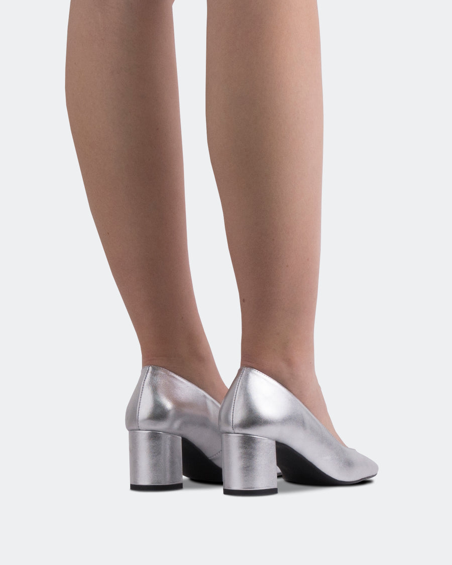 L'INTERVALLE Patrisha Chaussures pour femmes Pompe Argent Cuir