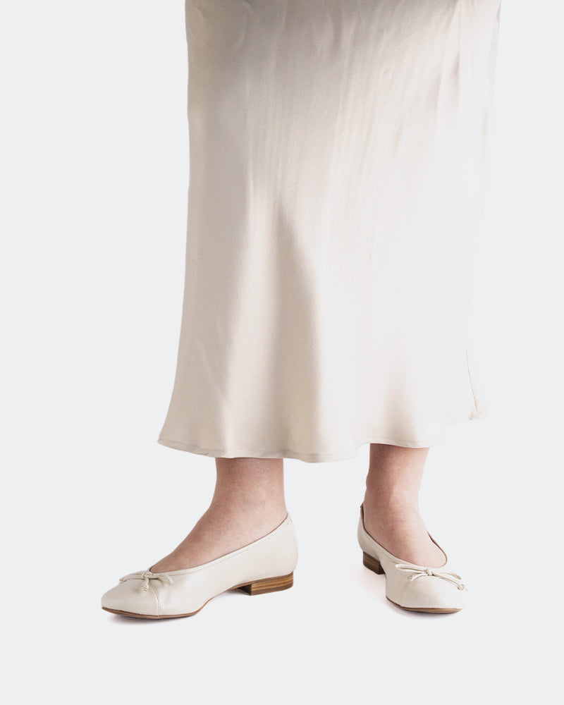 L'INTERVALLE Alona Women's Shoe Ballerina Off White Leather