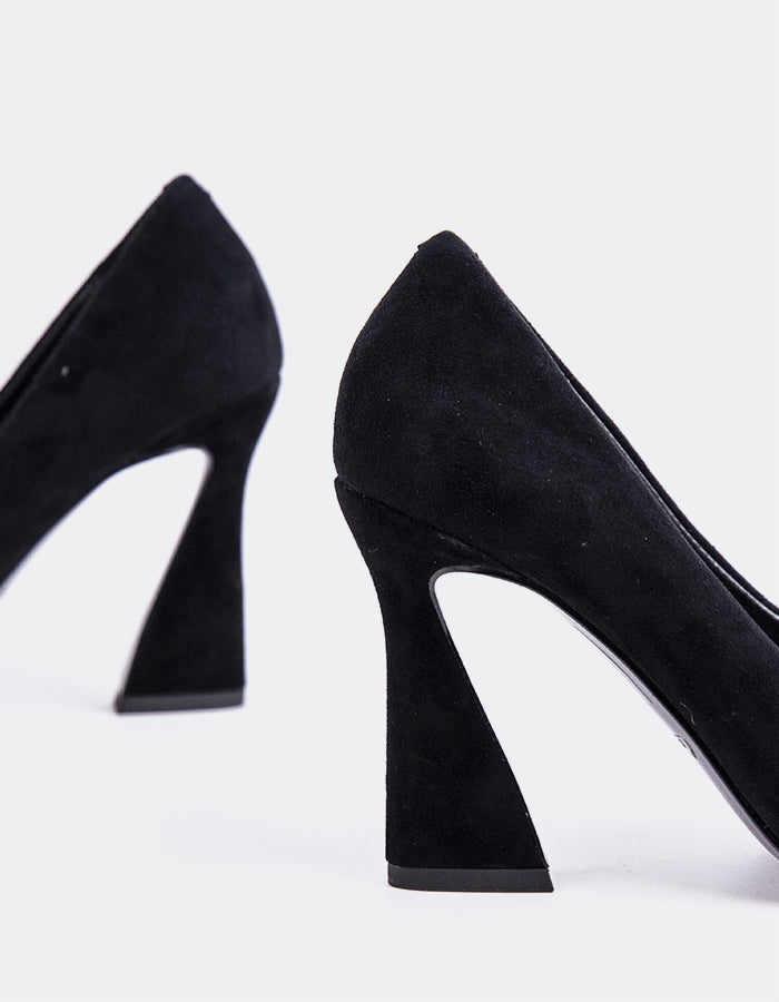 L'INTERVALLE Amanda Chaussures pour femmes Escarpins  à talons hautsNoir Suède