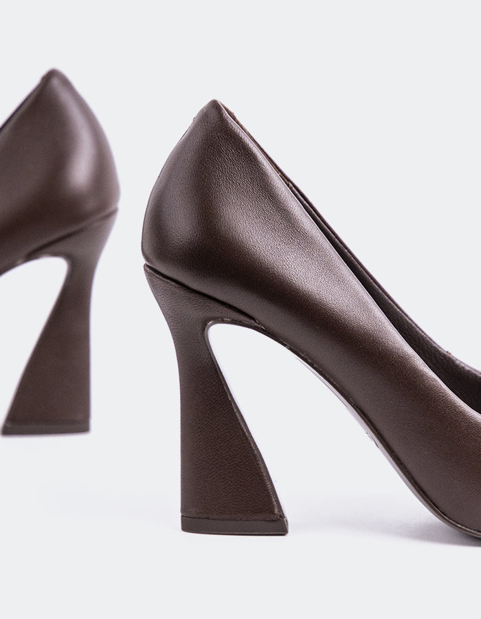 L'INTERVALLE Amanda Chaussures pour femmes Escarpins  à talons hautsBrun