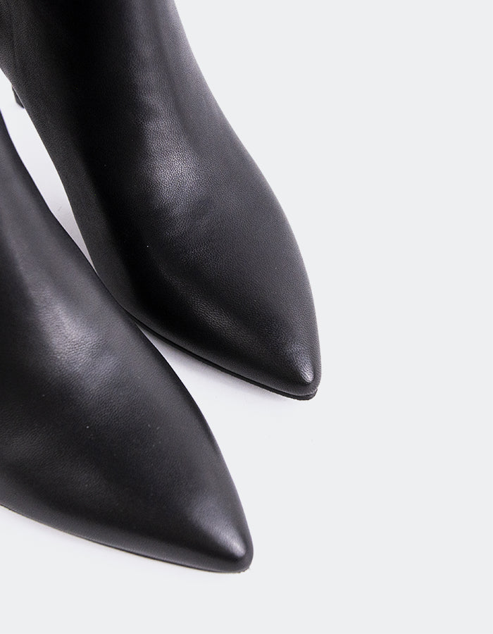 L'INTERVALLE Belforte Women's Tall Boots Black Leather