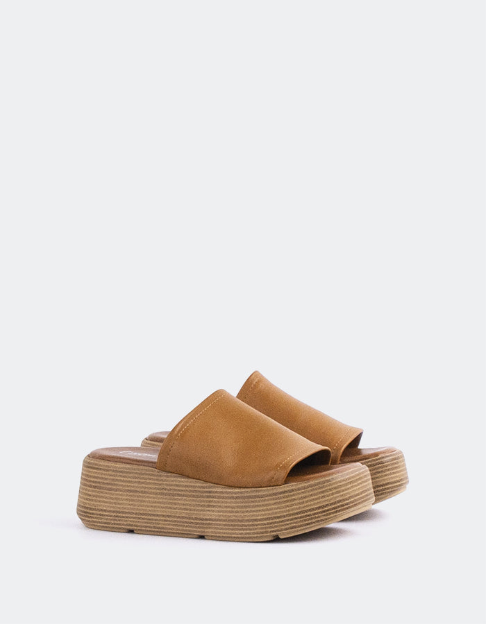 L'INTERVALLE Beluga Mule Plateforme Wedge Sandal Ocre Cuir