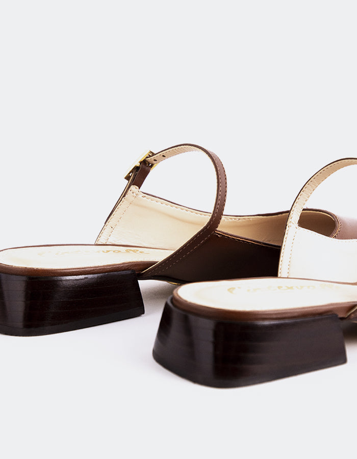 L'INTERVALLE Calantha Chaussures mule pour femmes en cuir cognac