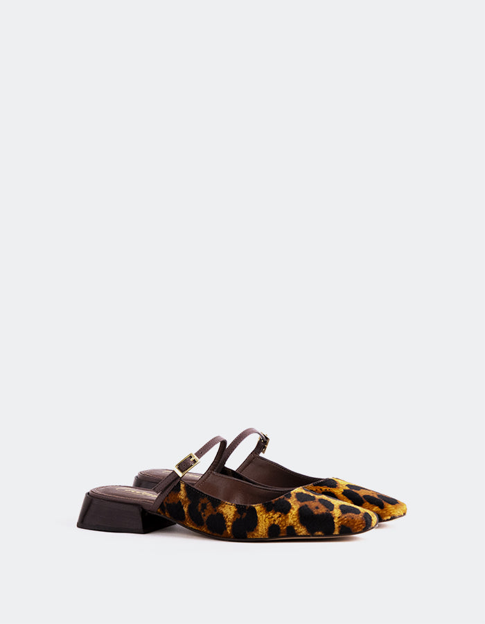 L'INTERVALLE Calantha Femmes Mule Chaussures Leopard Pony