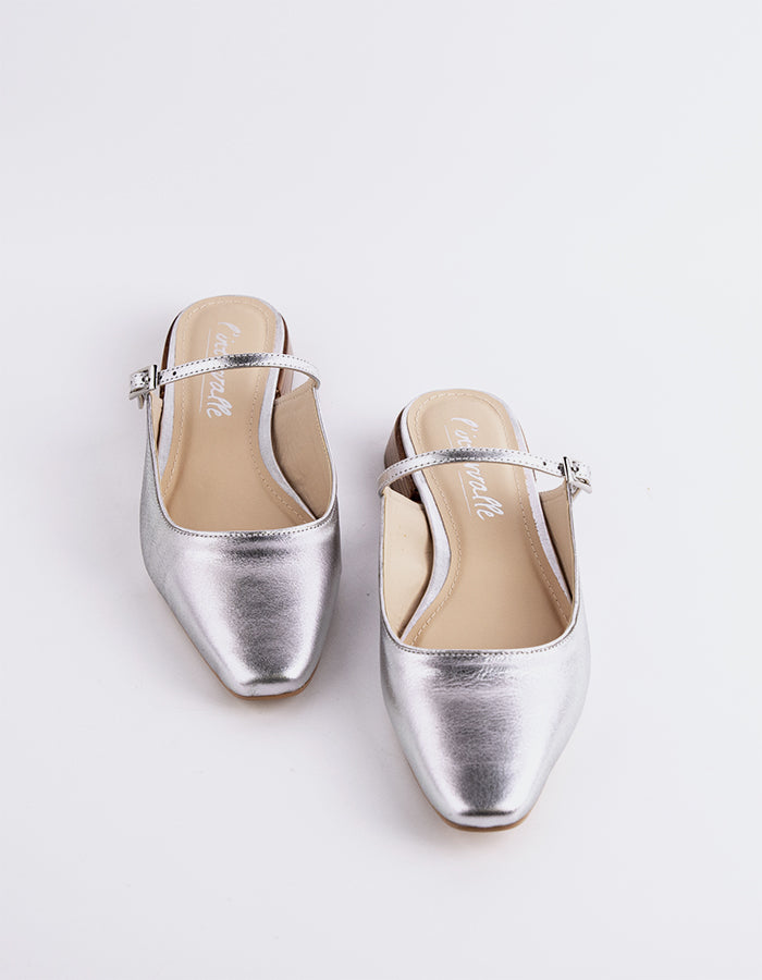 L'INTERVALLE Calantha Chaussures mules à lanières pour femmes en cuir Argent