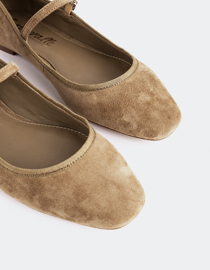 L'INTERVALLE Casilina Femmes Mary Jane Chaussures plates Amande Suède