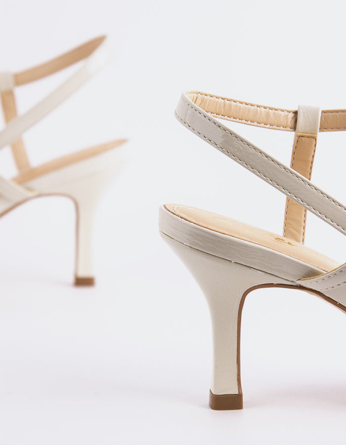 L'INTERVALLE Charmy Sandales à boucle pour femmes Blanc Cassé Naplack