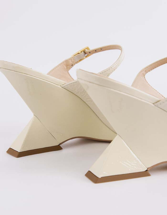 L'INTERVALLE Creselle Femmes Mule compensée Chaussures Blanc Cassé Naplack