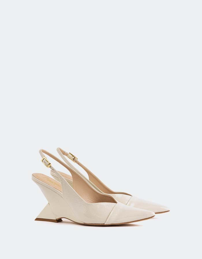 L'INTERVALLE Cressida Femmes Wedge Escarpins à Bride Arrière Shoes Blanc Cassé Naplack