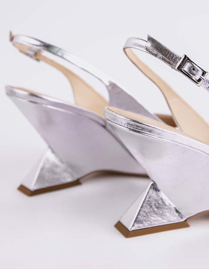 L'INTERVALLE Cressida Femmes Wedge Escarpins à Bride Arrière Shoes Argent Leather