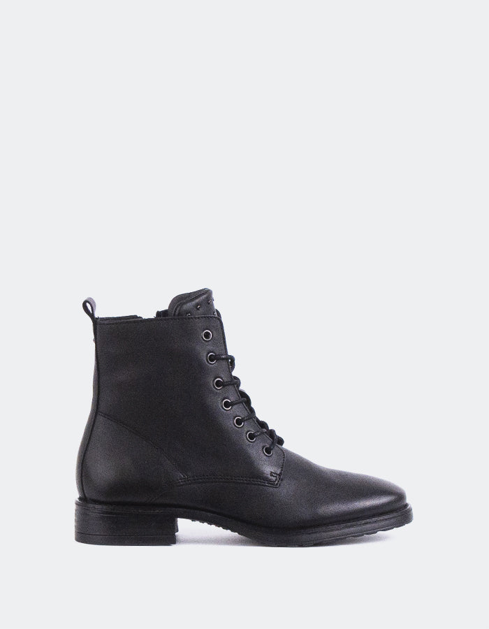 L'INTERVALLE Daiki Bottes à lacets pour femmes Noir Cuir (7139456090192)