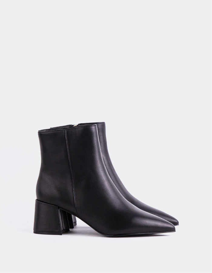 L'INTERVALLE Eugenie Bottines pour femmes Cuir Noir