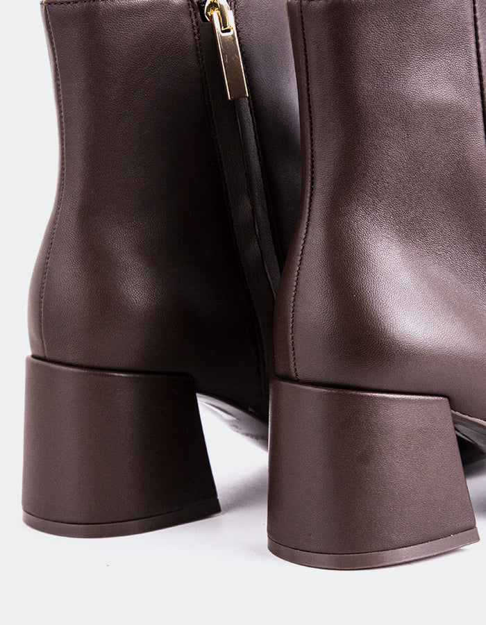 L'INTERVALLE Eugenie Bottines pour femmes Cuir Brun