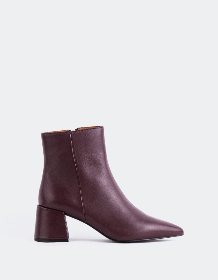 L'INTERVALLE Eugenie Women's Ankle Boots Burgundy Leather