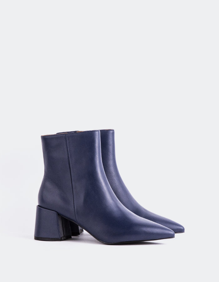 L'INTERVALLE Eugenie Bottines pour femmes Cuir marine