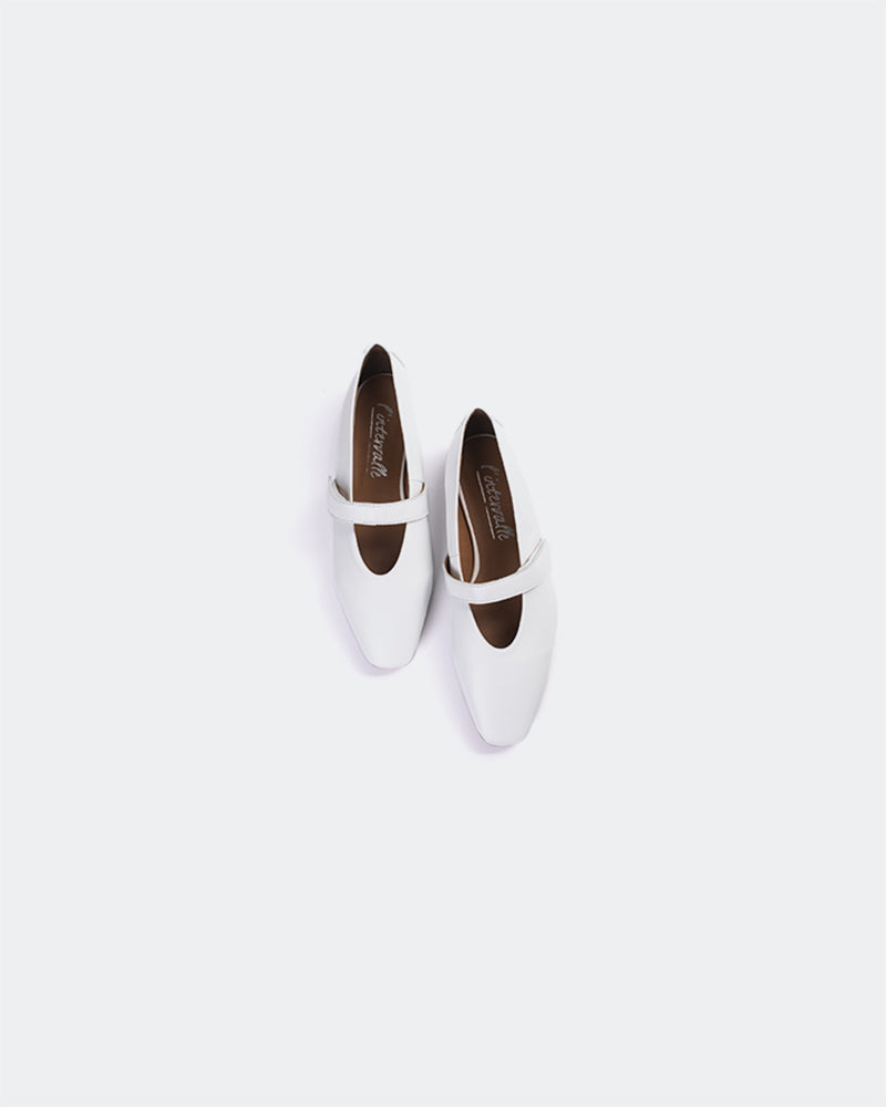 L'INTERVALLE Flordeliz Women's Shoe Ballerina White Leather