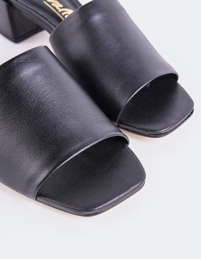 L'INTERVALLE Fortunata Chaussure Mule Sandale Femme Noir Cuir