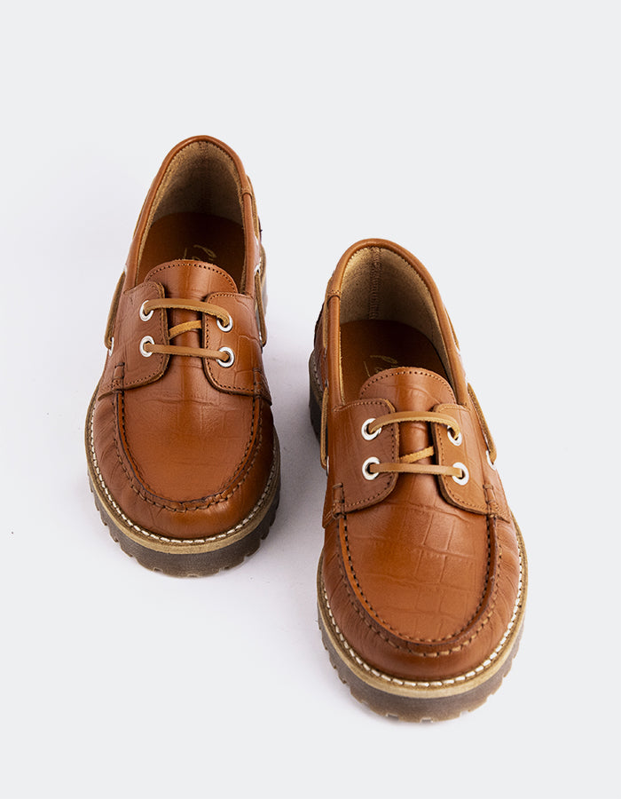 L'INTERVALLE Gaia Chaussure de Boat Loafer Chestnut Croco pour femmes