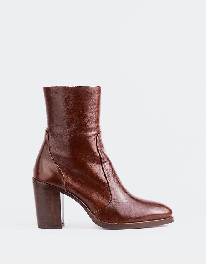 L'INTERVALLE Giove Women's Ankle Boots Chestnut Leather