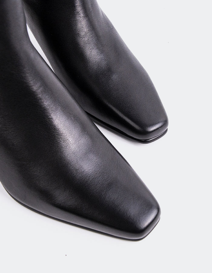 L'INTERVALLE Giulia Women's Tall Boots Black Leather