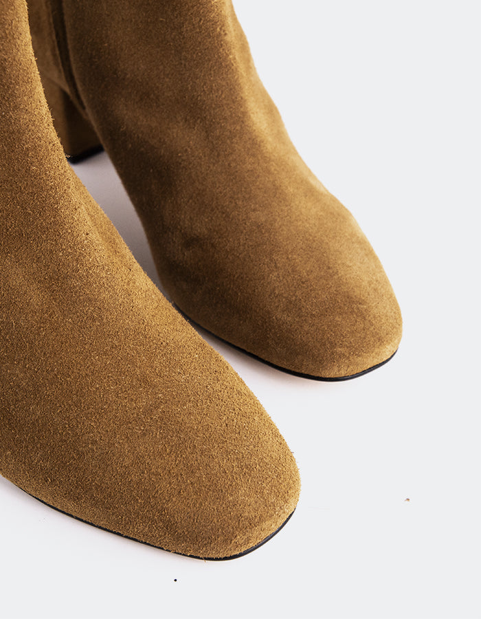 L'INTERVALLE Gracyn Bottines pour femmes Chameau Suède