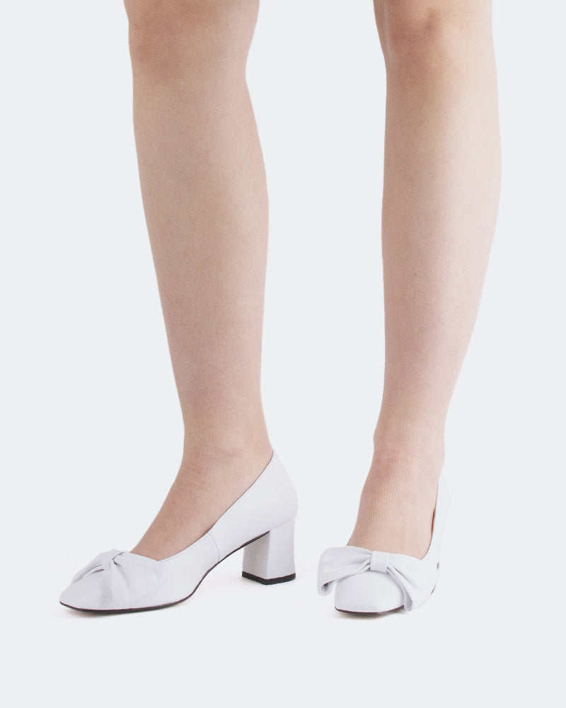 L'INTERVALLE Grasten Women's Shoe Mid Heel Pumps White Leather