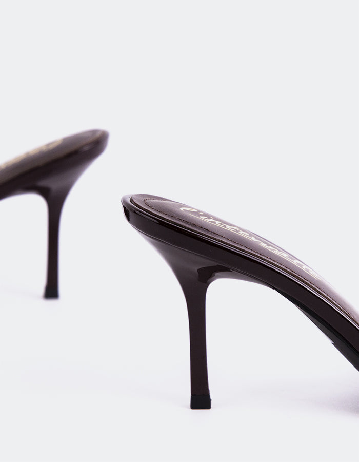 L'INTERVALLE Hedel Femmes Mule Sandales Brun Verni