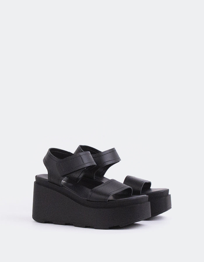 L'INTERVALLE Ideal Women's Platform Wedge Sandal Black Leather