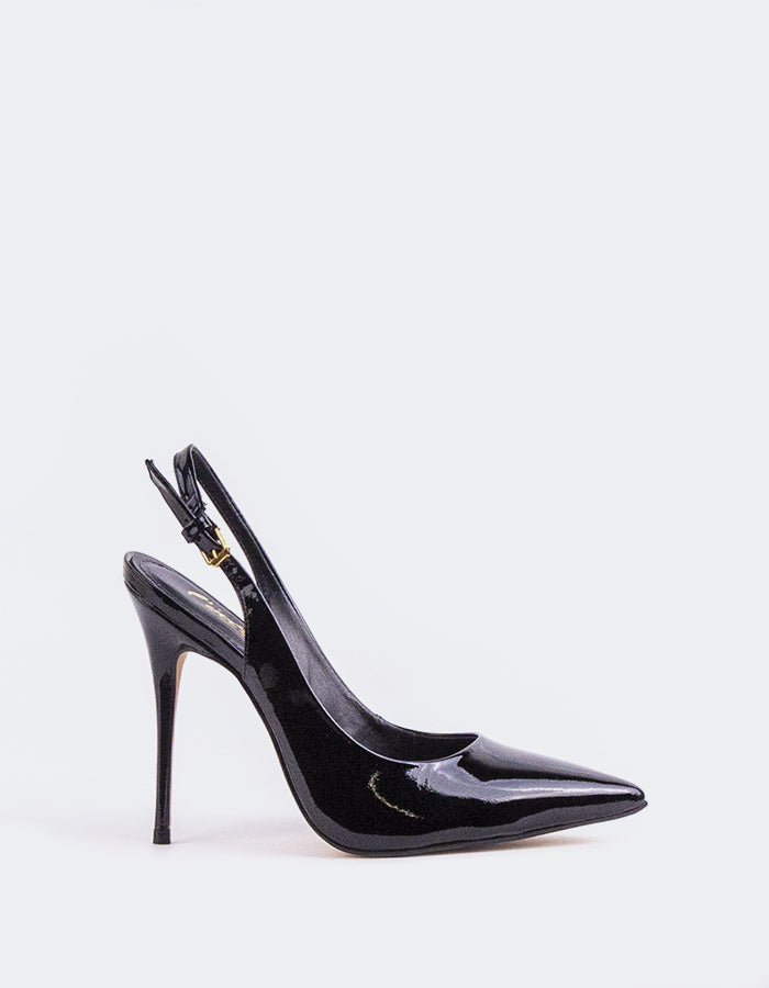 Escarpin élégant avec lanière ouverte au dos
Cet escarpin présente un design remarquable qui allie élégance et modernité. Avec son dos ouvert et sa bride réglable, il offre un ajustement sûr et confortable tout en permettant une silhouette chic et aérée. Le talon surélevé ajoute une touche de sophistication, ce qui en fait le choix idéal pour les soirées ou les occasions spéciales. Qu'il soit associé à une robe élégante ou à un pantalon de tailleur, cet escarpin allie sans effort style et confort.

Détail(s) : 

Bout pointu
Escarpins à Bride Arrière

