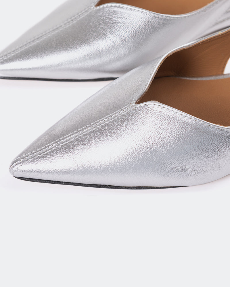 L'INTERVALLE Jubilant Women's Shoe Slingback Silver Leather