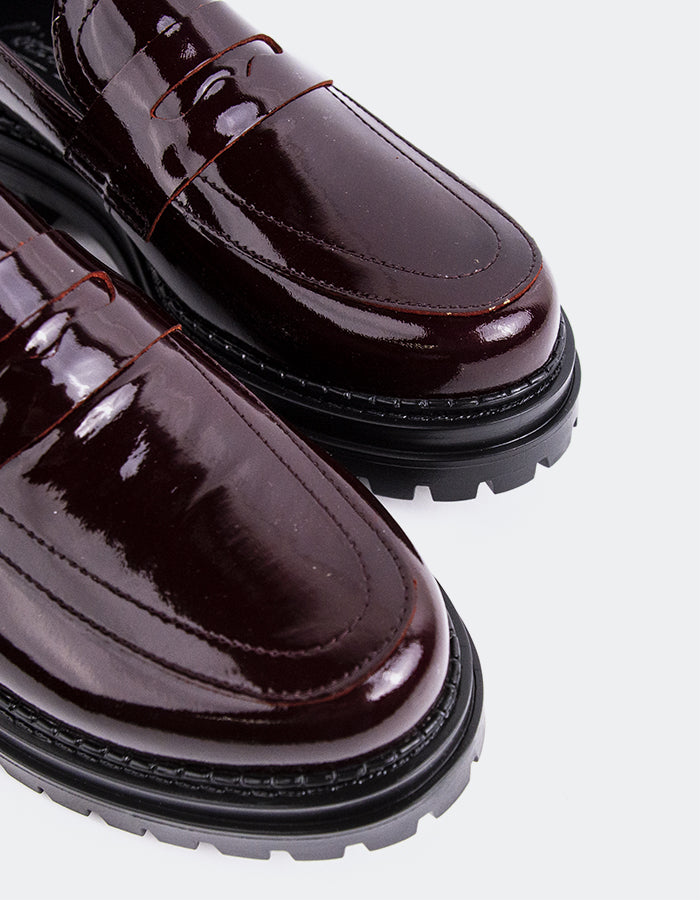 L'INTERVALLE Jayvie Women's Penny Loafers Burgundy Patent