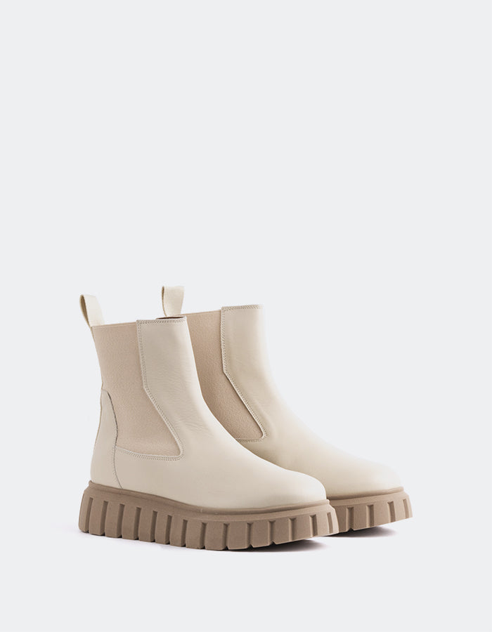 L'INTERVALLE Jordy Women's Ankle Chelsea Boots Off White Leather