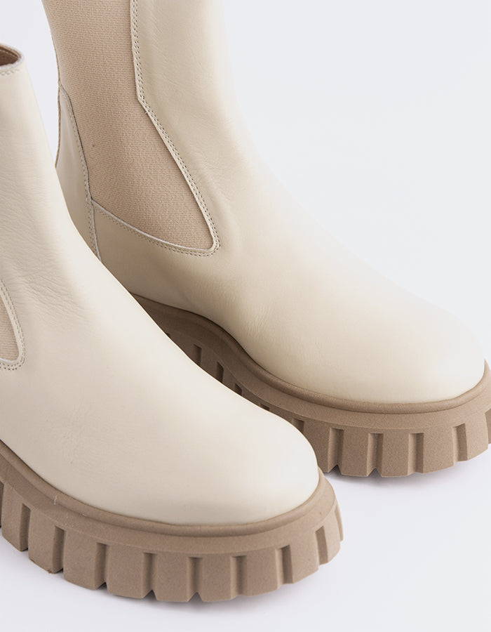 L'INTERVALLE Jordy Bottes chelsea pour femmes Blanc Cassé Cuir