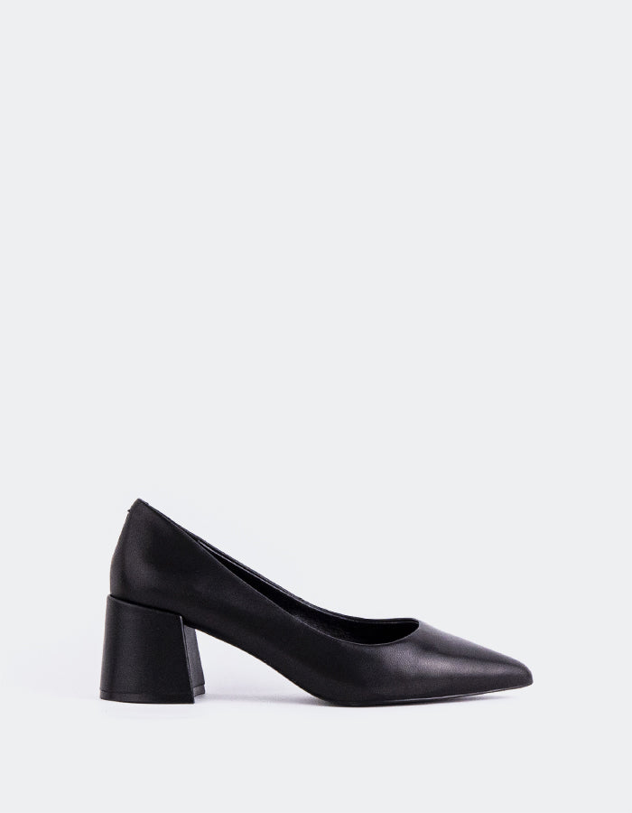 L'INTERVALLE Josephine Chaussures pour femmes à talon moyen Escarpins Noir  Cuir