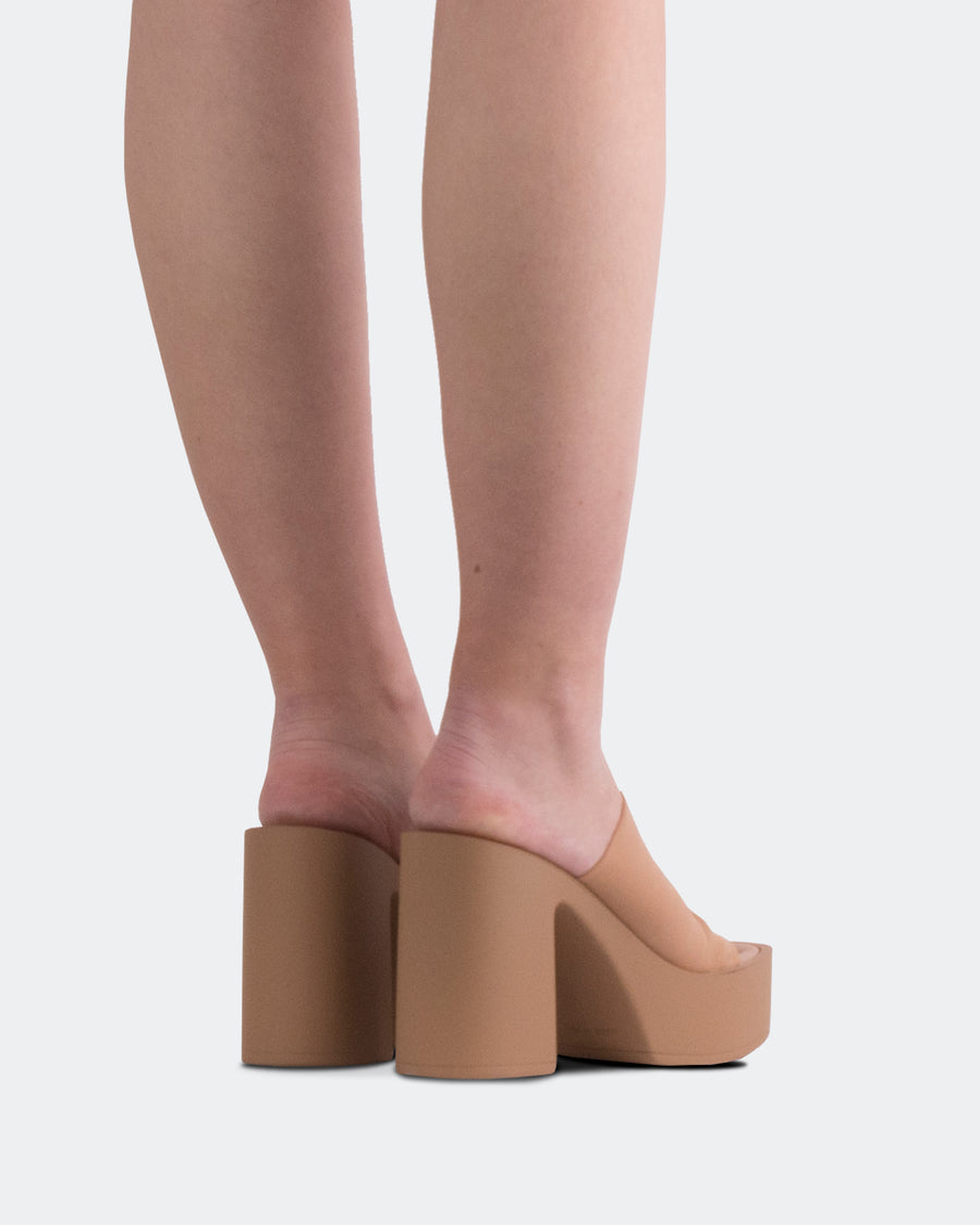 L'INTERVALLE Jourdan Women's Sandal Platform Nude Lycra