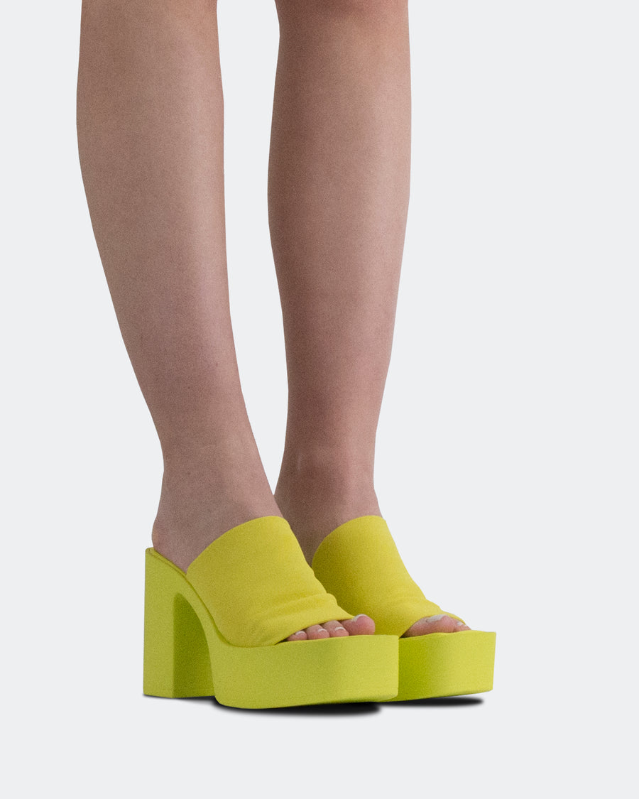 L'INTERVALLE Jourdan Women's Sandal Platform Yellow Lycra