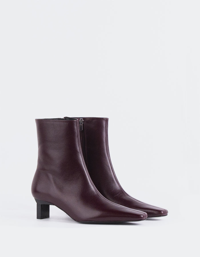 L'INTERVALLE Karylle Women's Ankle Boots Burgundy Leather