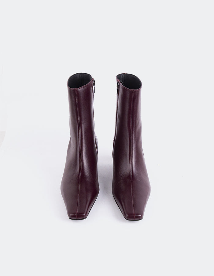 L'INTERVALLE Karylle Women's Ankle Boots Burgundy Leather