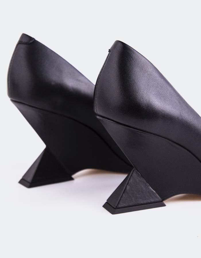 L'INTERVALLE Kressy Femmes Wedge Escarpins Noir Cuir