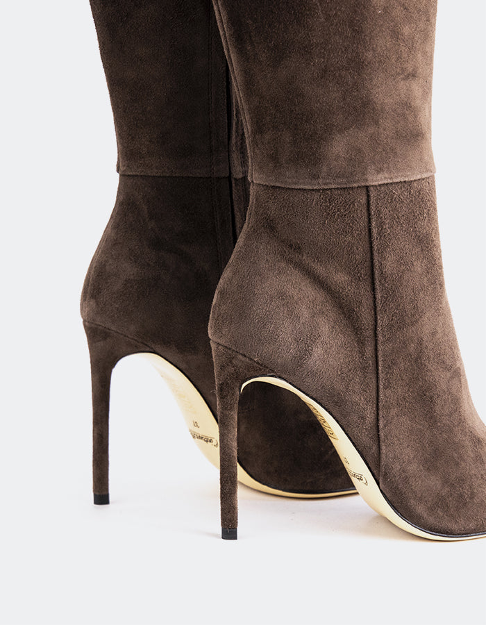 L'INTERVALLE Kyrie Bottes hautes à talons hauts pour femmes Chocolat Suède