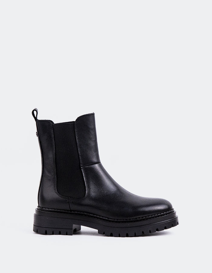 L'INTERVALLE Lavak Women's Chelsea Ankle Boots Black Leather