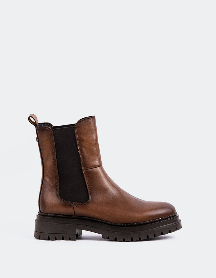 L'INTERVALLE Lavak Women's Chelsea Ankle Boots Camel Leather